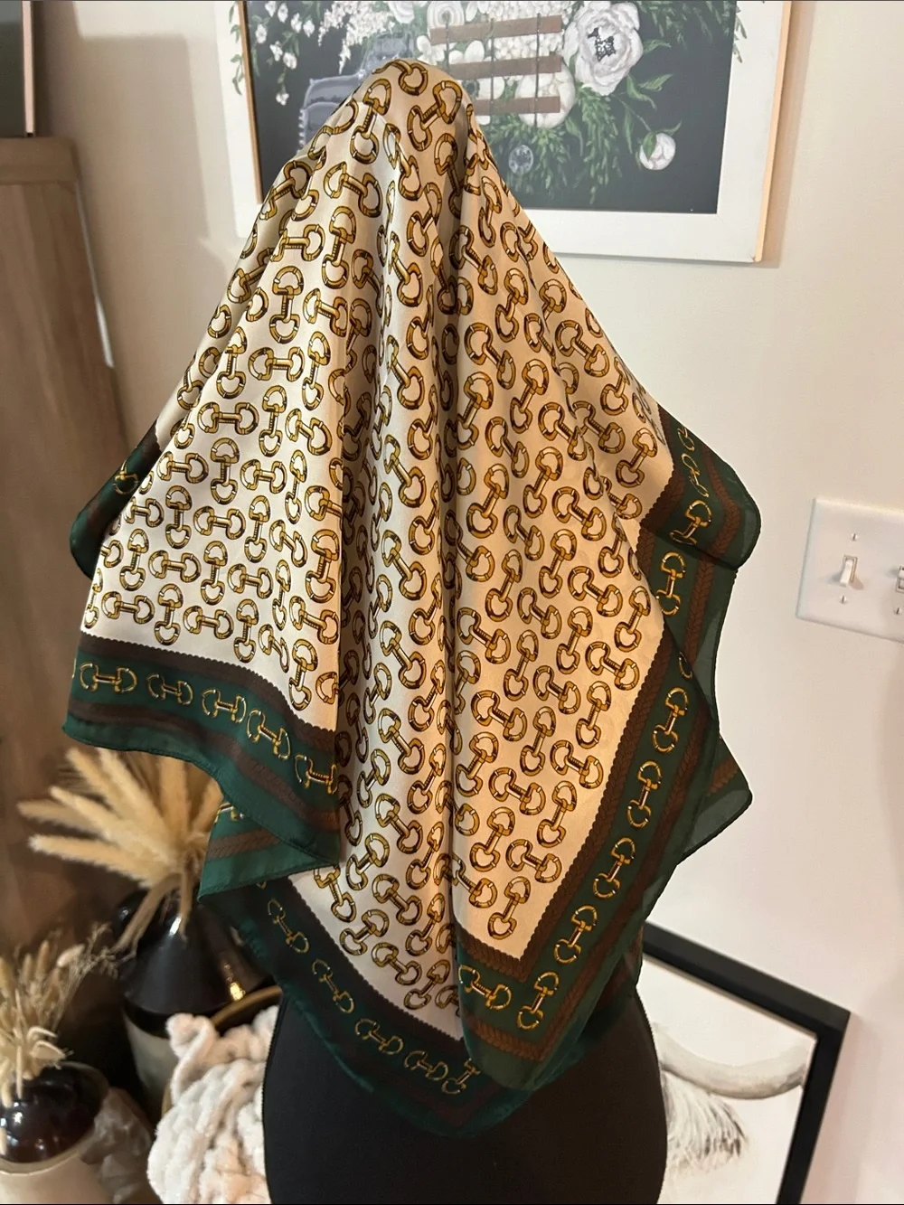 Silk-Feel Green & Cream Chain Print Neck Scarf - Women Accessories